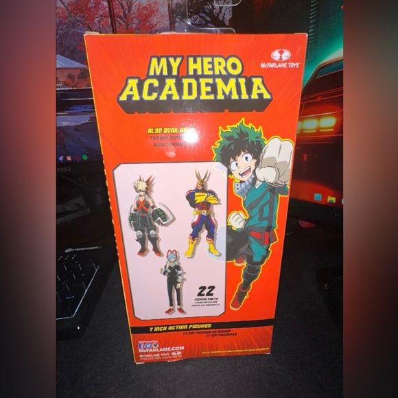 Izuku Midoriya 7in Action Figure - Picture 2 of 2